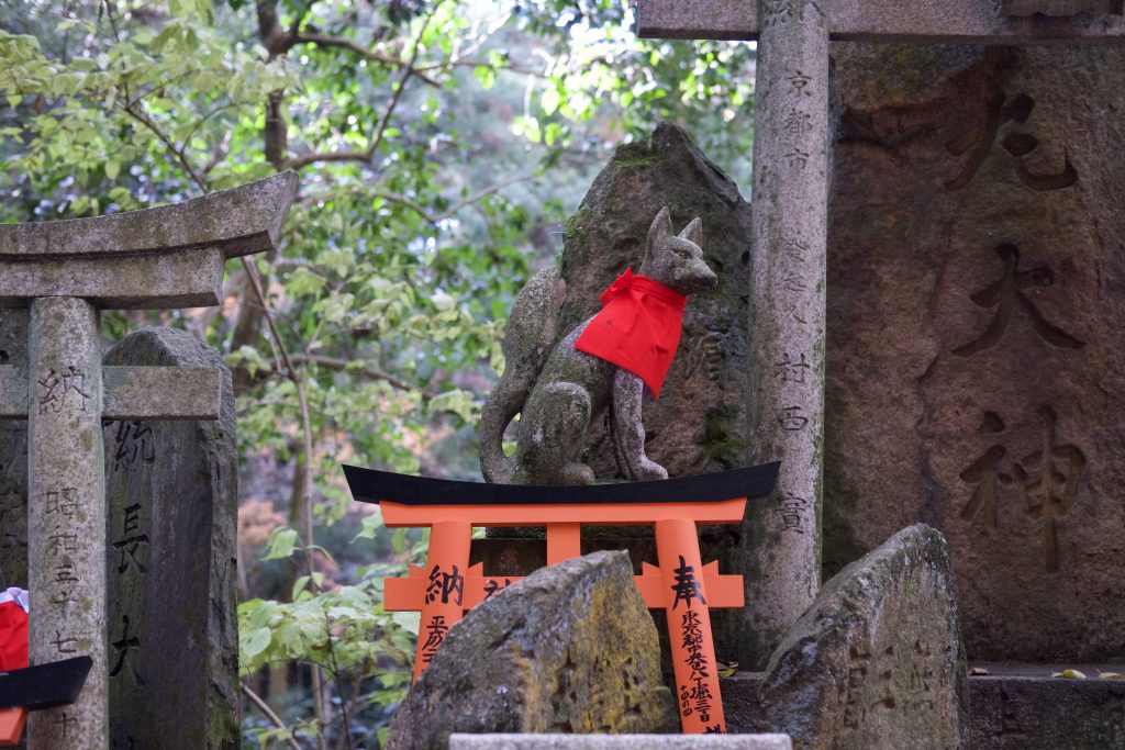 Renards (messagers de Inari) - Inari Fushimi Shrine