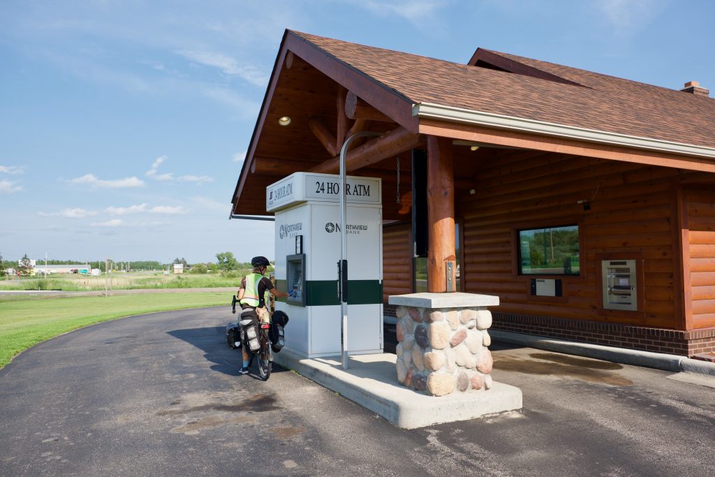 Guichet ATM « service au guidon »
