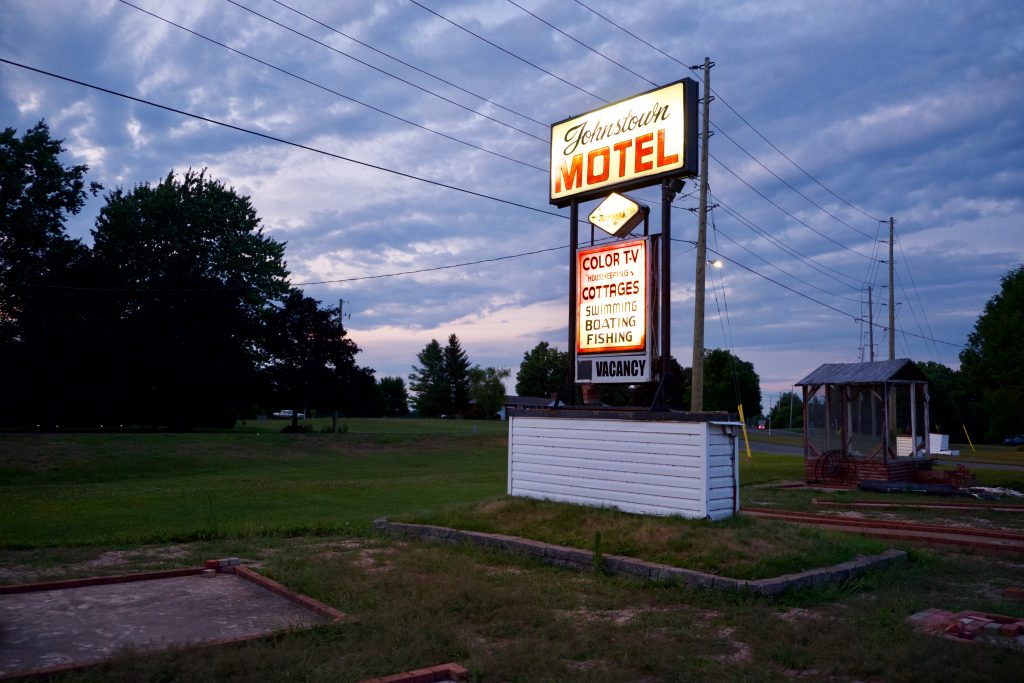 Enseigne du Johnstown Motel